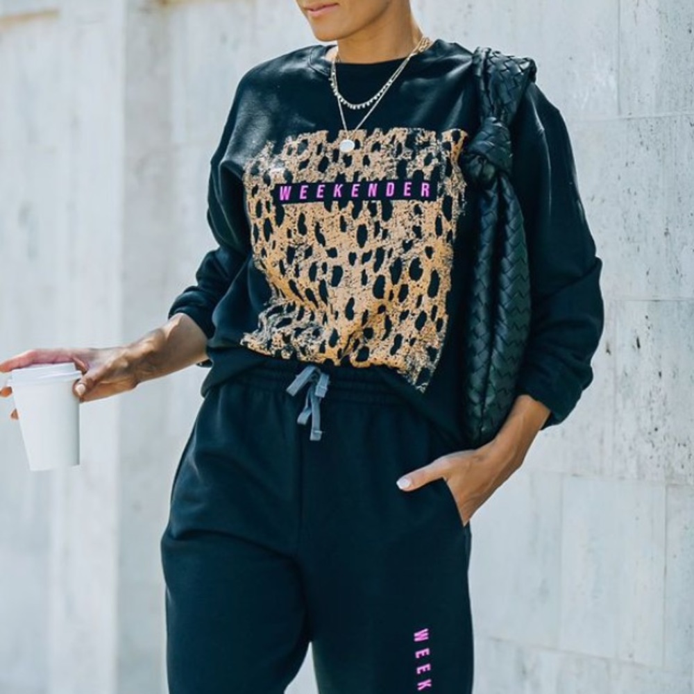 NEW WEEKENDER COTTON BLEND LEOPARD SWEATSHIRT